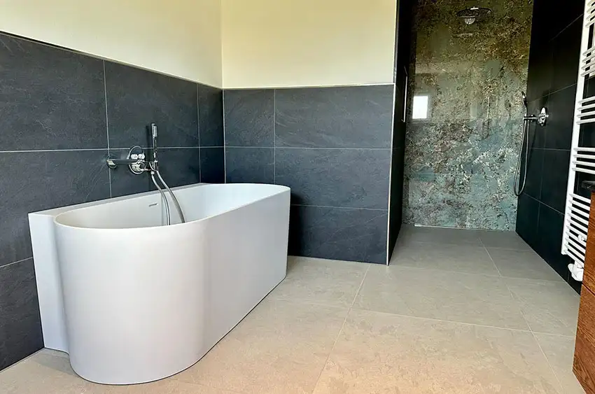 Fliesen_Fliesenarbeiten-Fliesenlegen_Maurer_Landkreis_Cuxhaven_Geestland_Cadenberge_Baugeschaeft_Tiedemann_GmbH